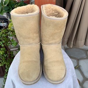Ugg boots size 9